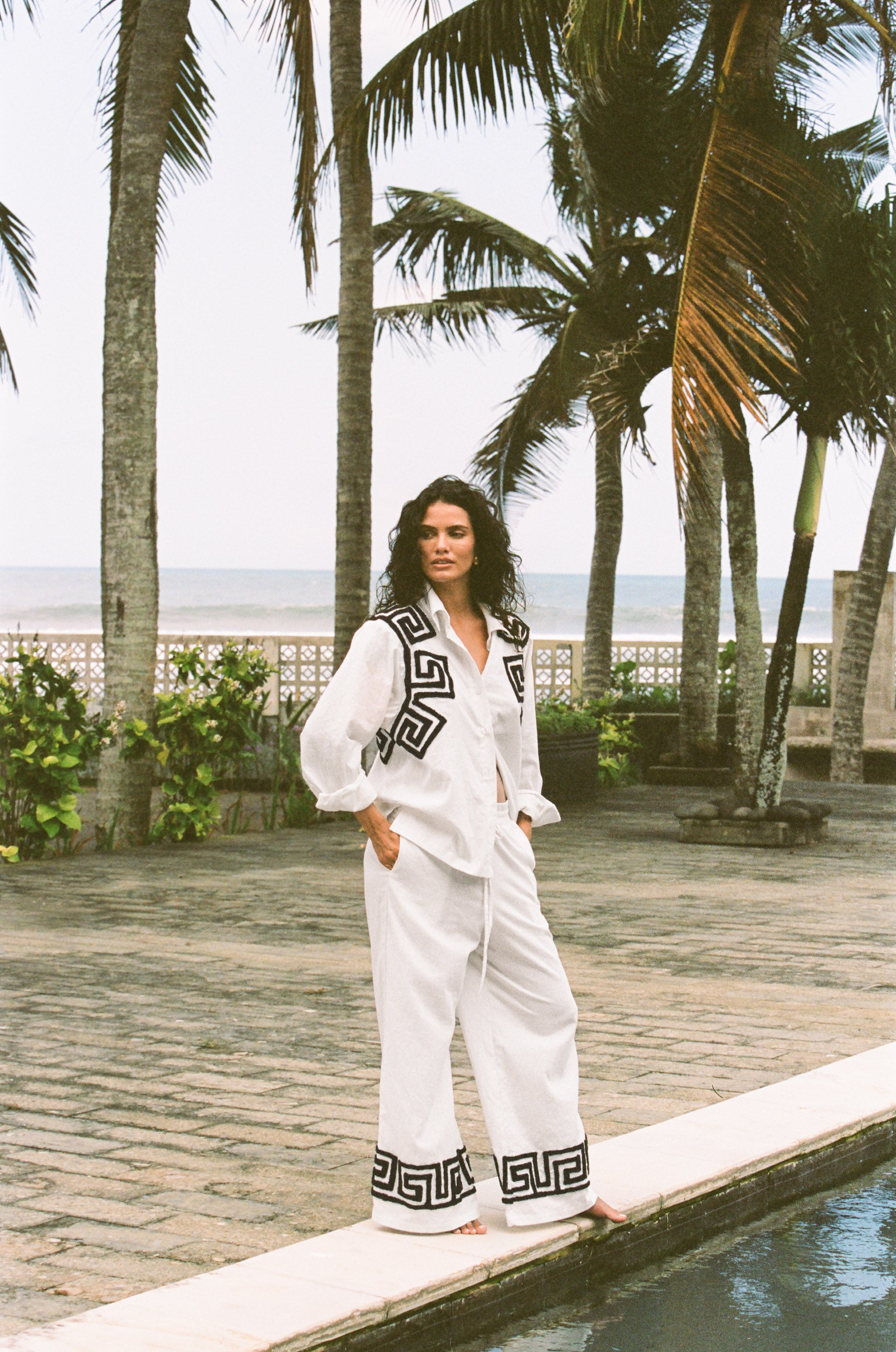 OLYMPUS LINEN PANTS- WHITE & NAVY